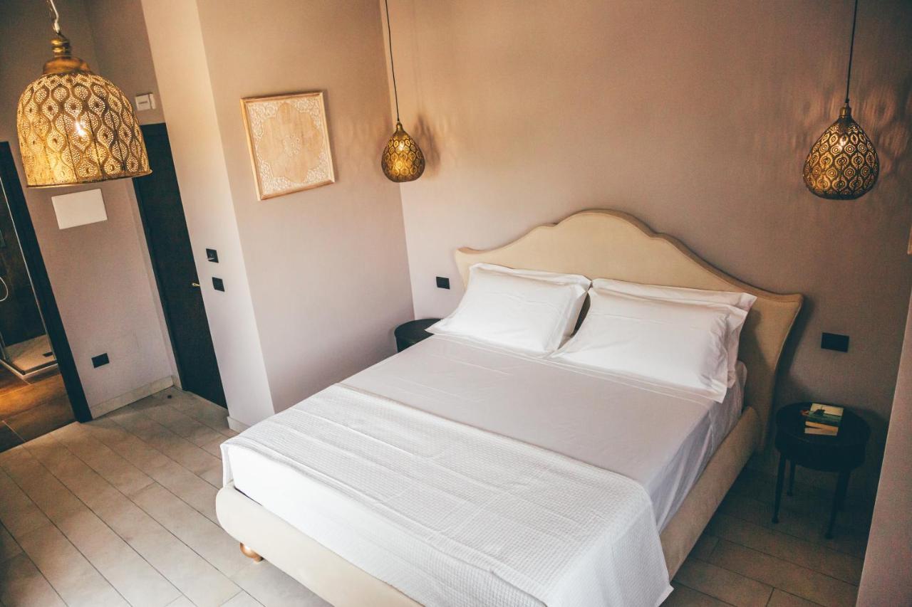 Bed and Breakfast Eksotika Oliveri Exterior foto